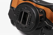 Fanatec CSL Elite Steering Wheel McLaren GT3 V2 (QR2L) 賽車方向盤軚環 (300mm 軚環 / 1" 白色OLED顯示 / 搖桿式磁力撥片+多用途撥片系統 / 9按鈕+7軸 FunkySwitch™搖桿+2雙向開關+2多位置開關 / PC、PlayStation、Xbox 兼容）